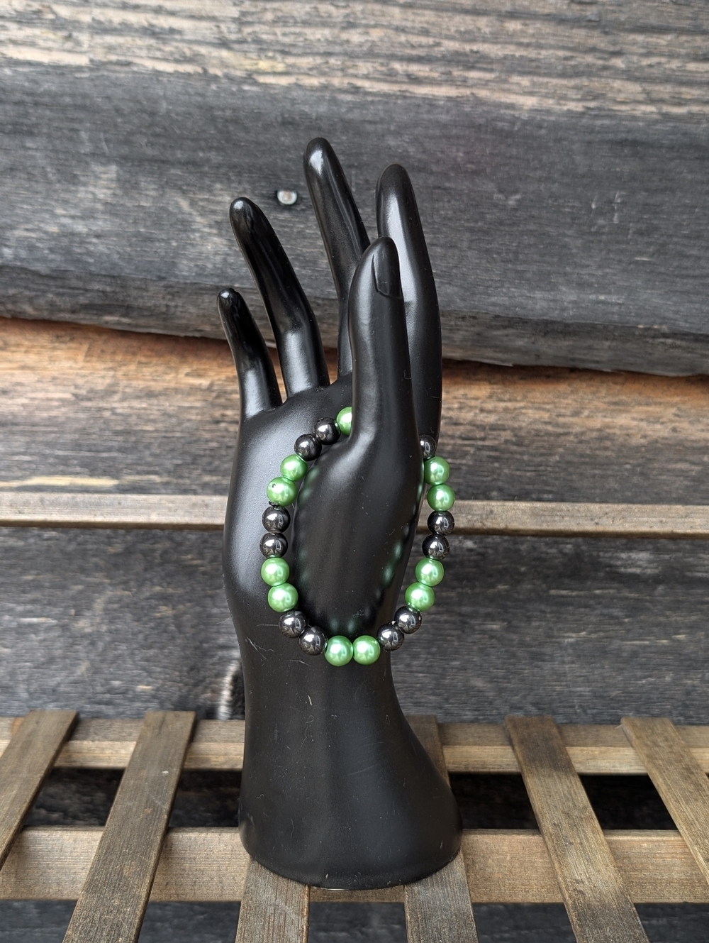Magnetic Hematite & Green Stone Bead Stretch Bracelet Heavy Gunmetal